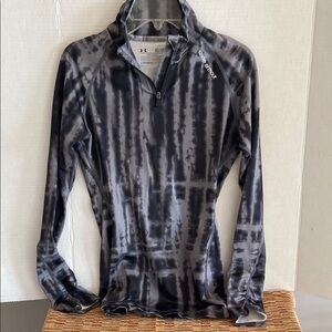 Under Armour Women's Black and Gray Top